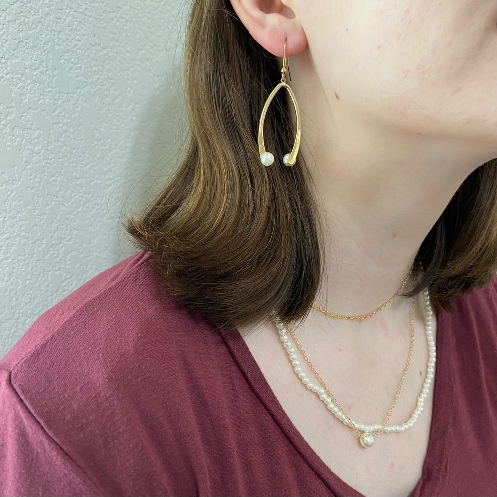 Faux Pearl Metal Drop Earrings - Picture 6 of 9